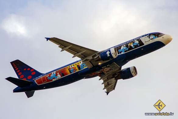 Airbus A320-214